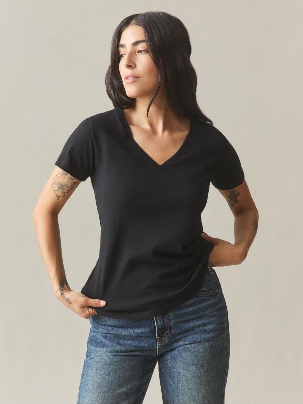 Abound Women's Black V-Neck Short Sleeve Tee